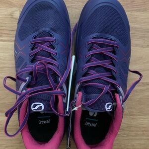 Scarpa Women's Athletic Shoes in Purple and Pink